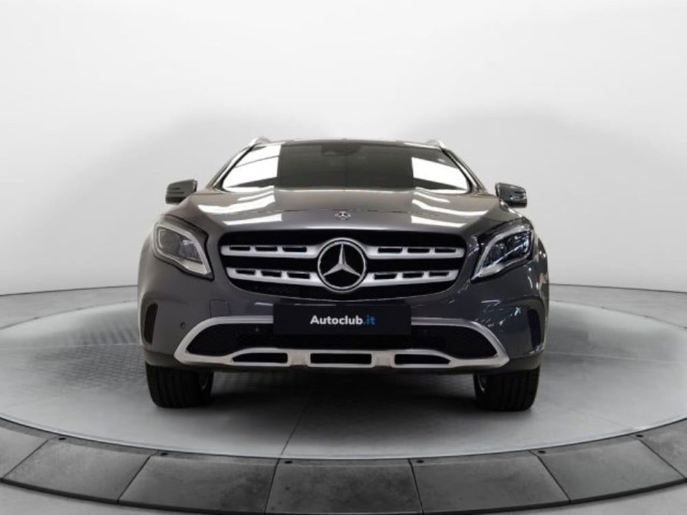 Mercedes-Benz GLA SUV usata a Modena (17)