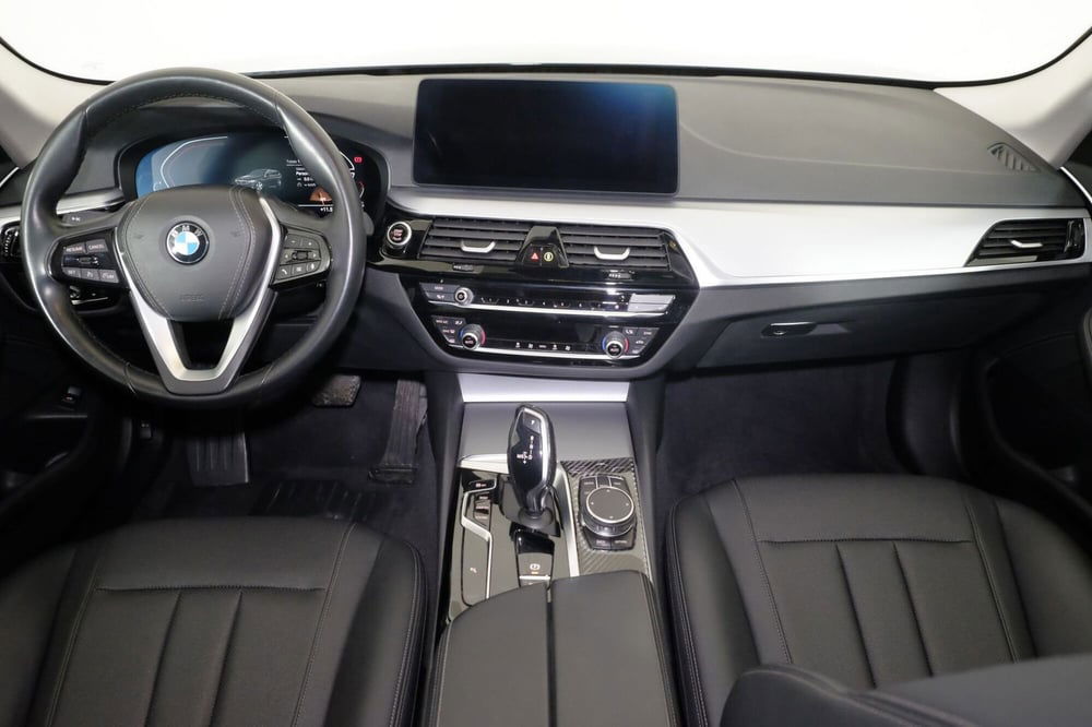 BMW Serie 5 Touring usata a Torino (9)