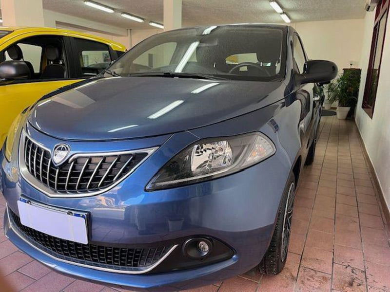 Lancia Ypsilon 1.0 FireFly 5 porte S&amp;S Hybrid Ecochic Gold  del 2022 usata a Marsala