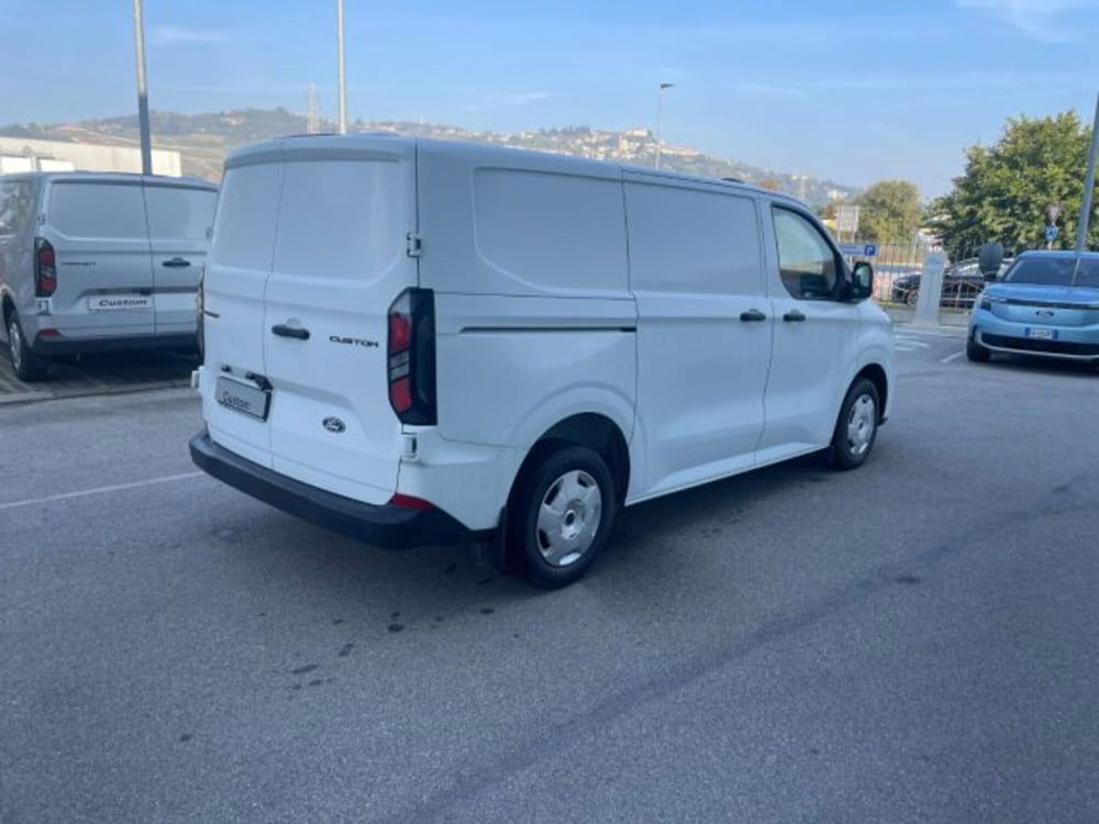 Ford Transit Custom Furgone nuova a Cuneo (6)