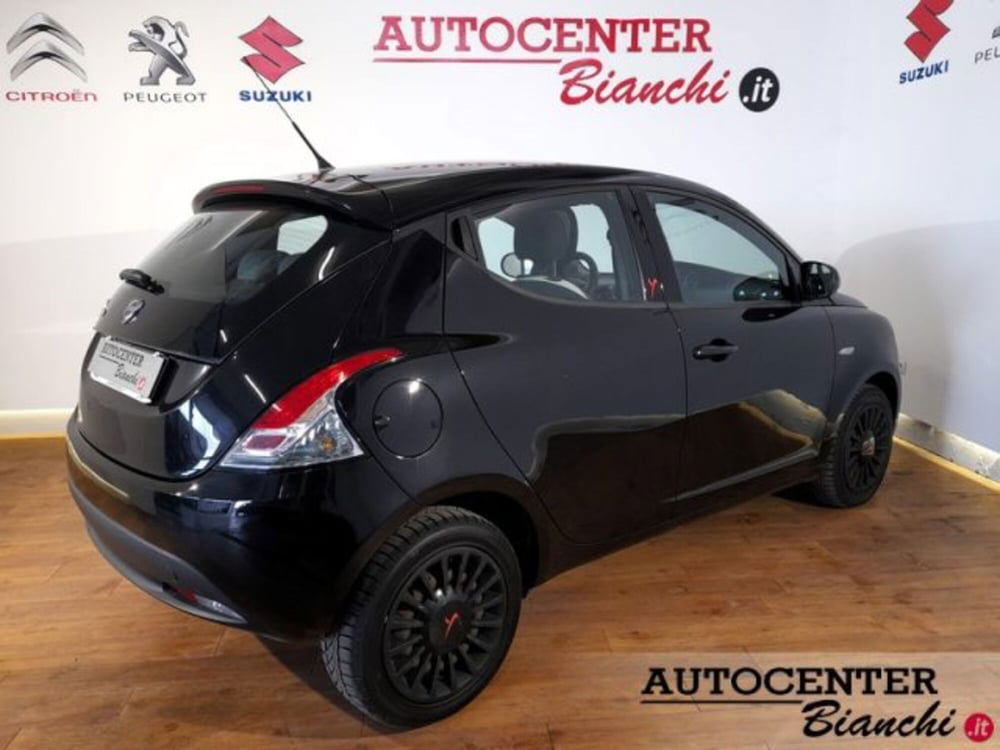 Lancia Ypsilon usata a Reggio Emilia (6)