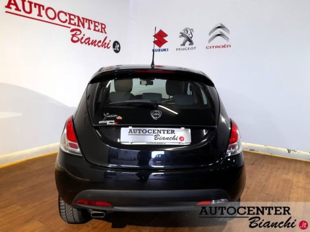 Lancia Ypsilon usata a Reggio Emilia (7)