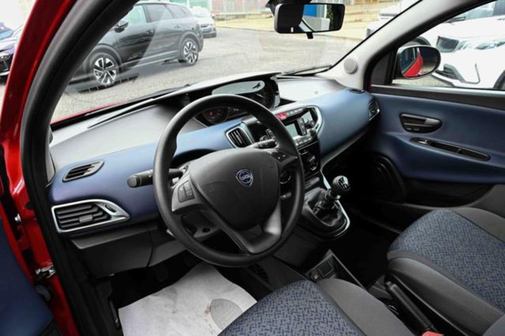 Lancia Ypsilon usata a Torino (11)