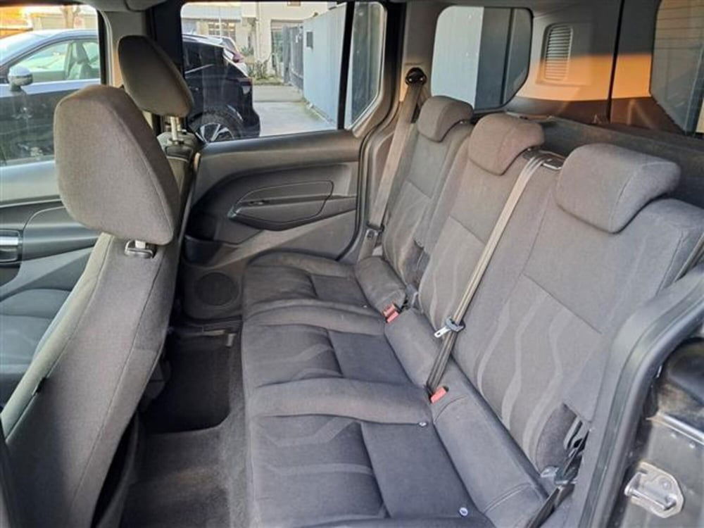 Ford Tourneo Connect usata a Asti (11)