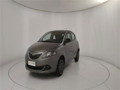 Lancia Ypsilon 1.2 69 CV 5 porte GPL Ecochic S Momodesign  del 2022 usata a Bari