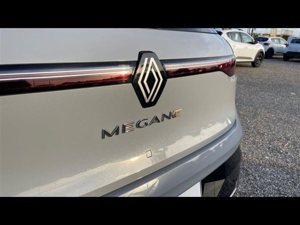 Renault Megane E-Tech Electric usata a Lecce (15)