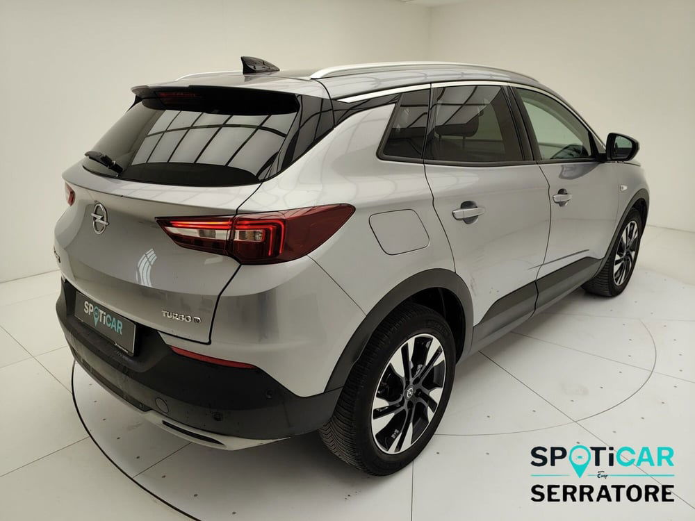 Opel Grandland X usata a Como (5)