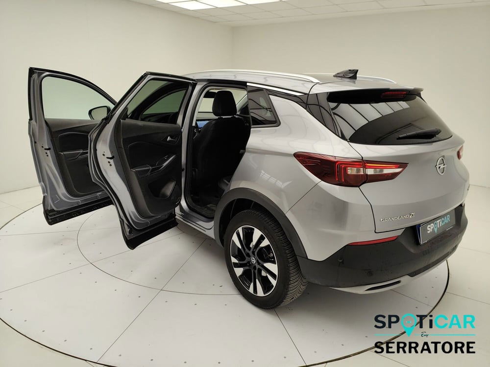 Opel Grandland X usata a Como (6)