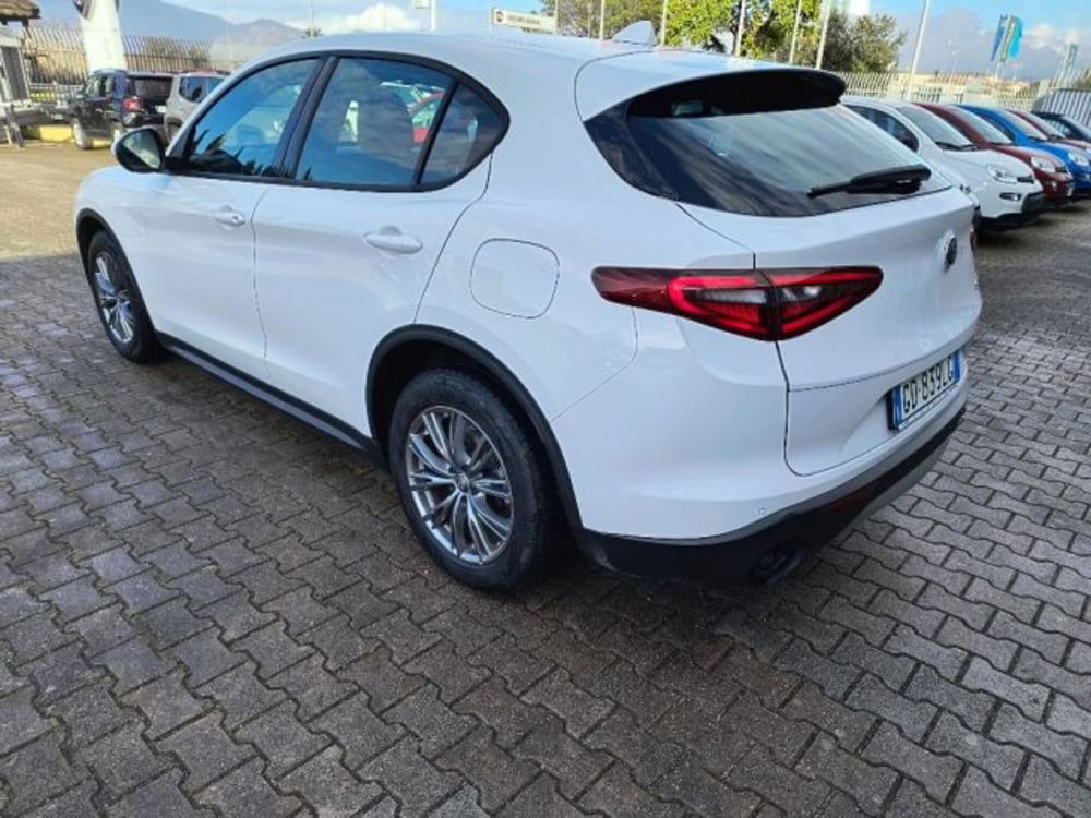 Alfa Romeo Stelvio usata a Frosinone (4)