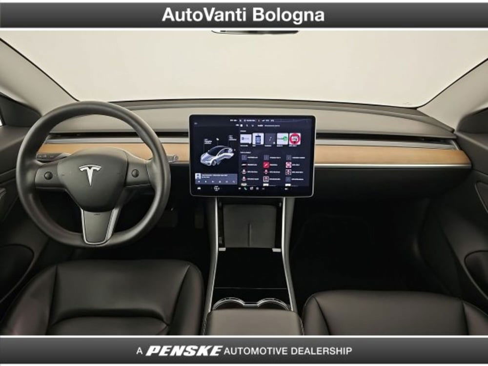 Tesla Model 3 usata a Bologna (9)