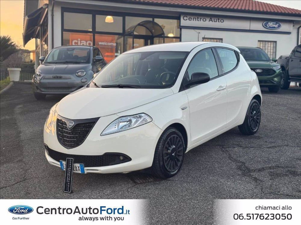 Lancia Ypsilon usata a Roma (2)