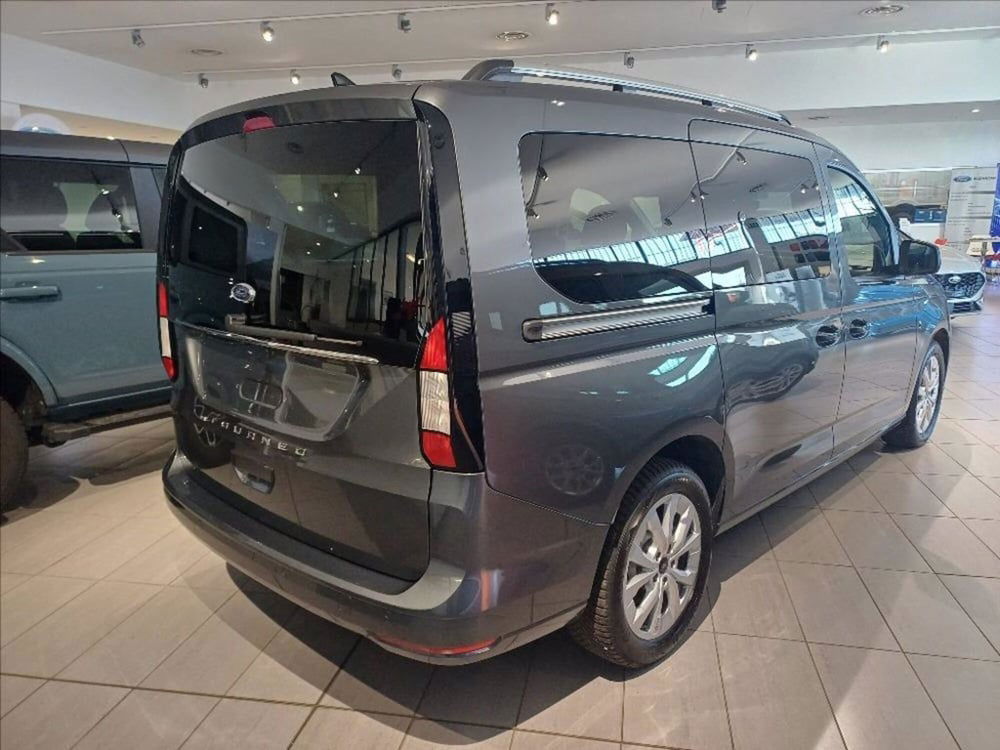 Ford Tourneo Connect nuova a Milano (4)