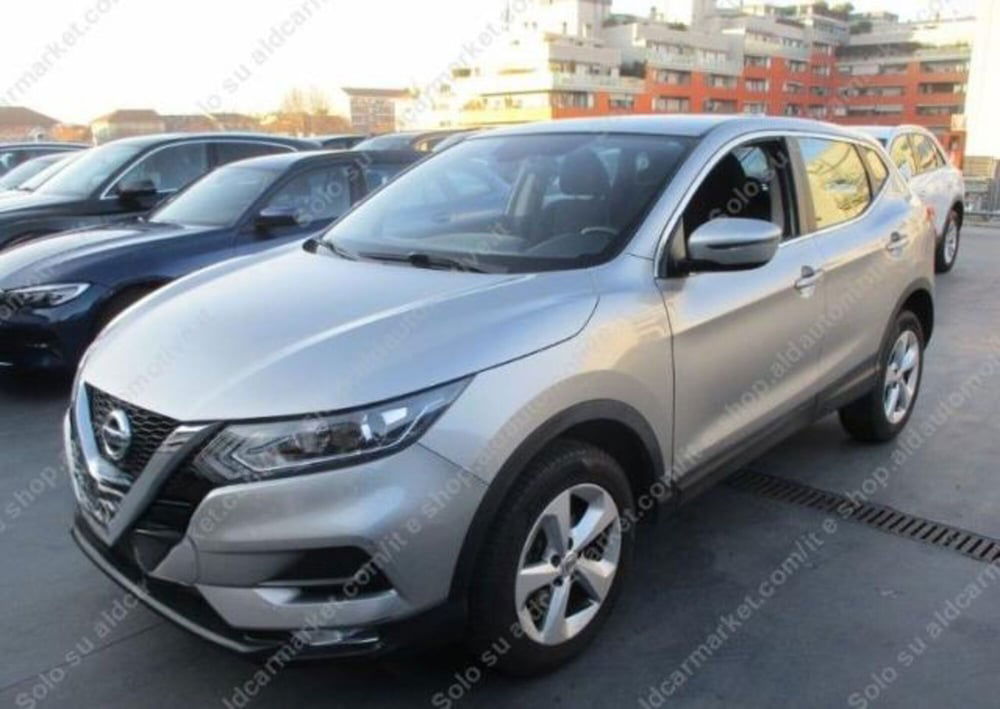 Nissan Qashqai usata a Lecce