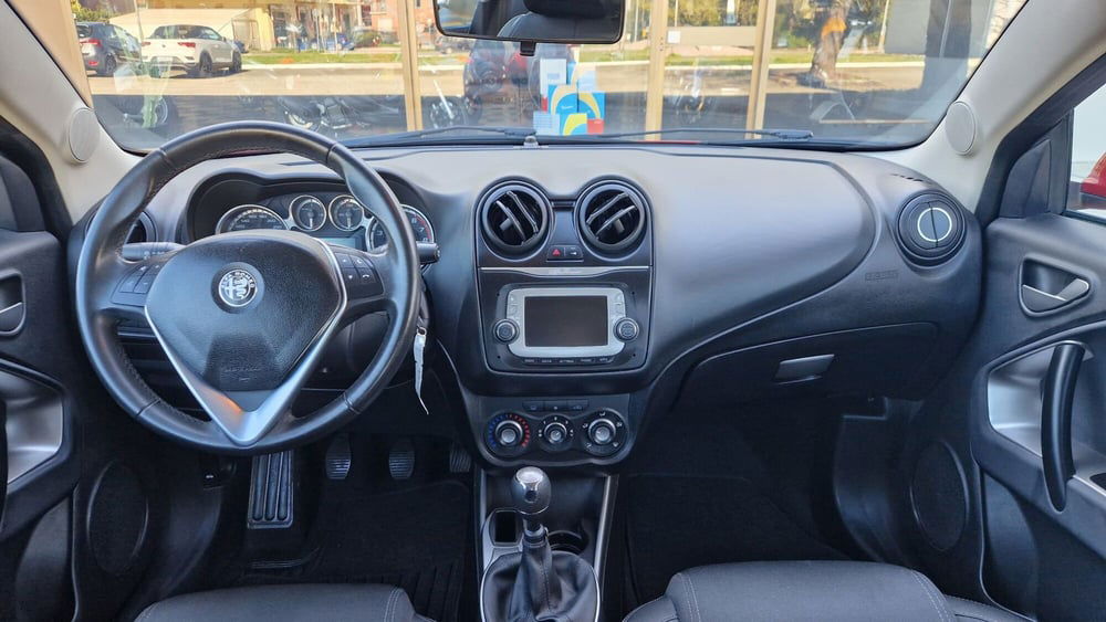 Alfa Romeo MiTo usata a Vercelli (15)