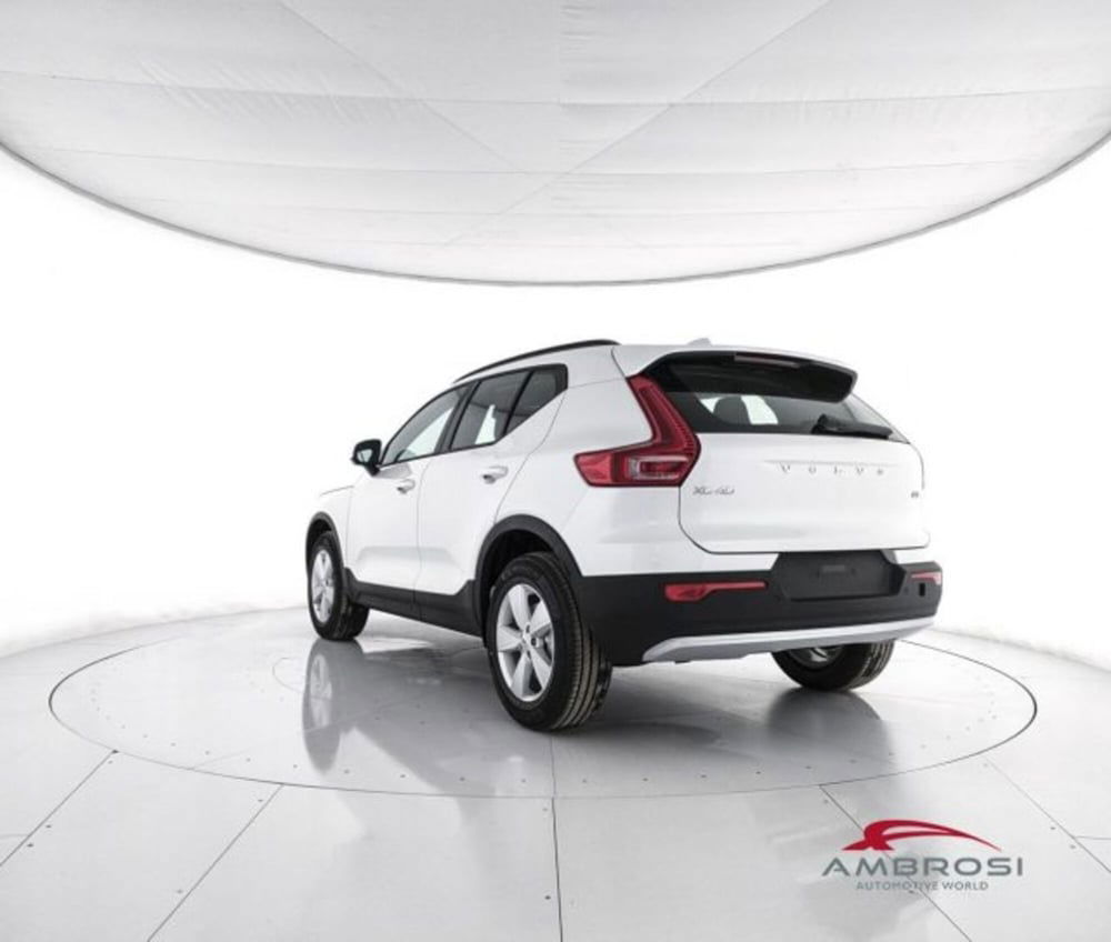 Volvo XC40 nuova a Perugia (4)