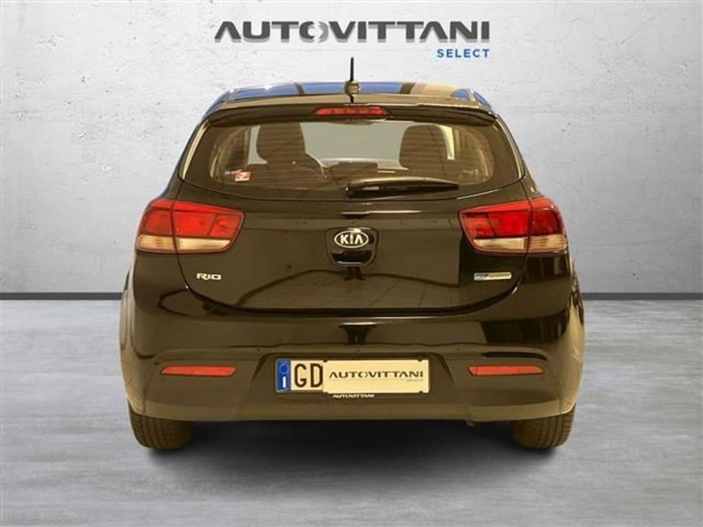 Kia Rio usata a Como (2)