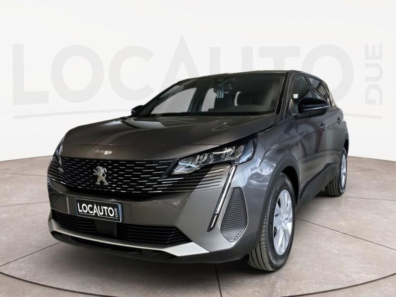 Peugeot 5008 1.2 puretech t Active Pack s&amp;s 130cv MY20 del 2023 usata a Torino