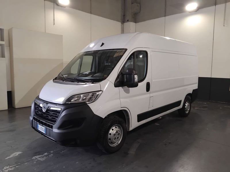 Opel Movano Furgone 33 L2H2 2.2 Bluehdi 120cv S&amp;S del 2022 usata a Milano