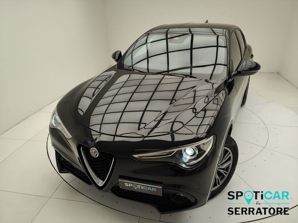 Alfa Romeo Stelvio usata a Como (15)