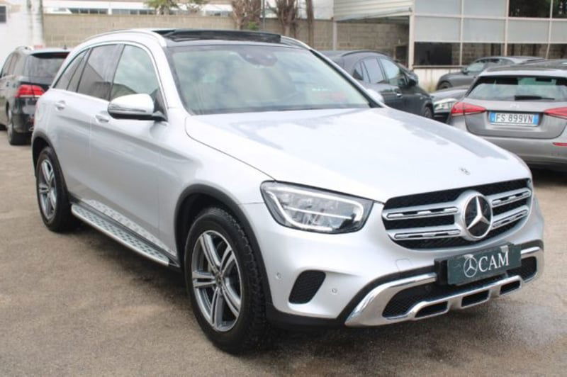 Mercedes-Benz GLC SUV 220 d 4Matic Premium  del 2019 usata a Lecce