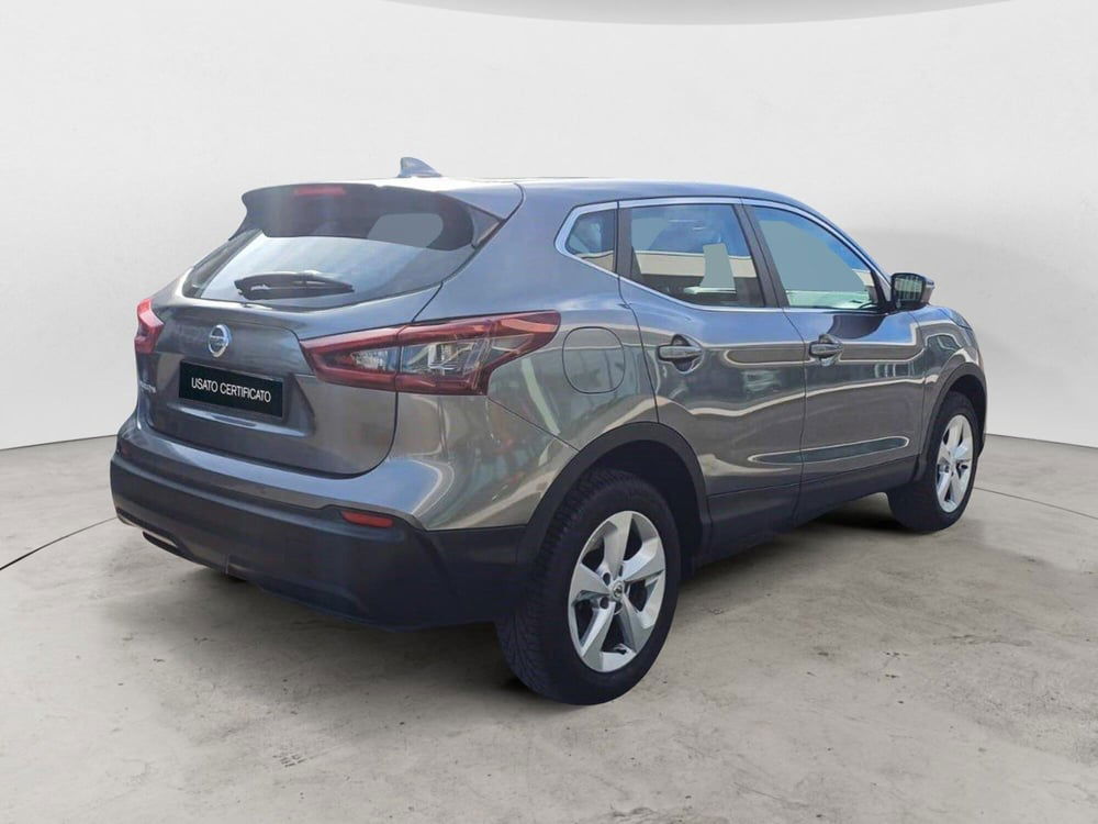 Nissan Qashqai usata a Bari (2)