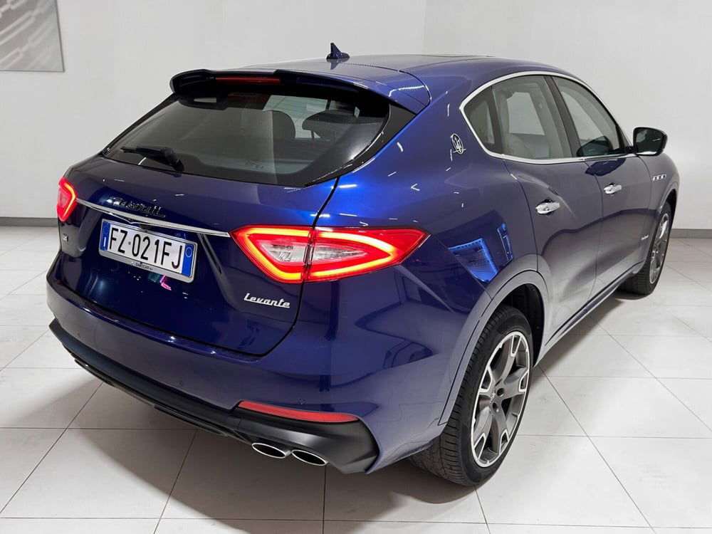 Maserati Levante usata a Napoli (2)