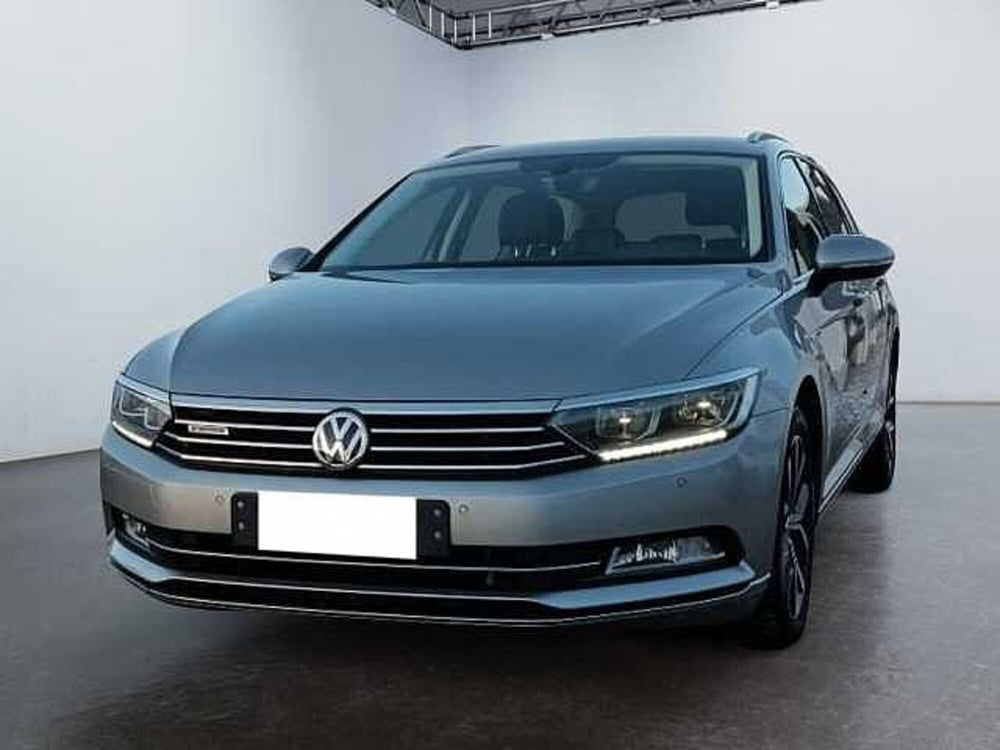 Volkswagen Passat Variant usata a Lucca