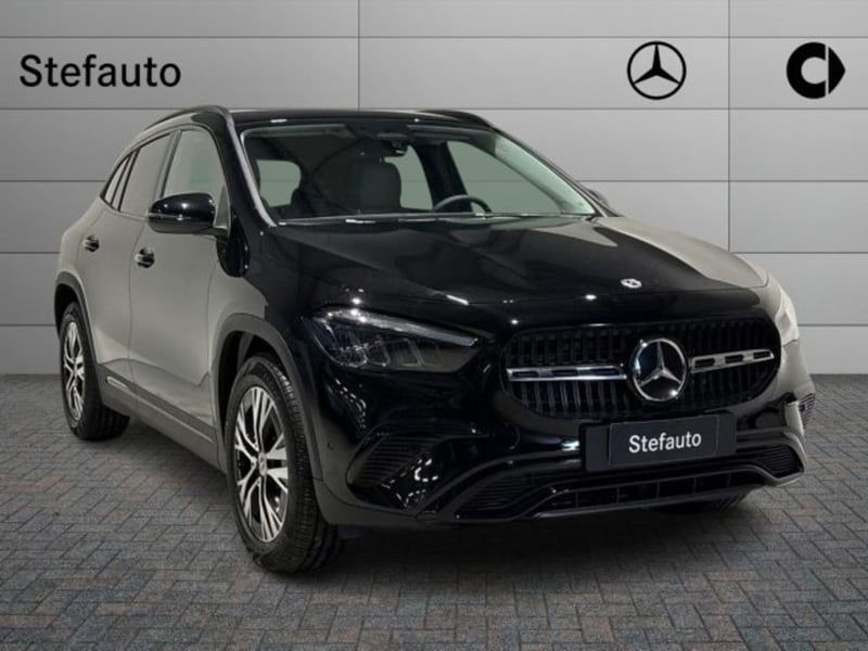 Mercedes-Benz GLA SUV 200 d Progressive Advanced auto nuova a Castel Maggiore