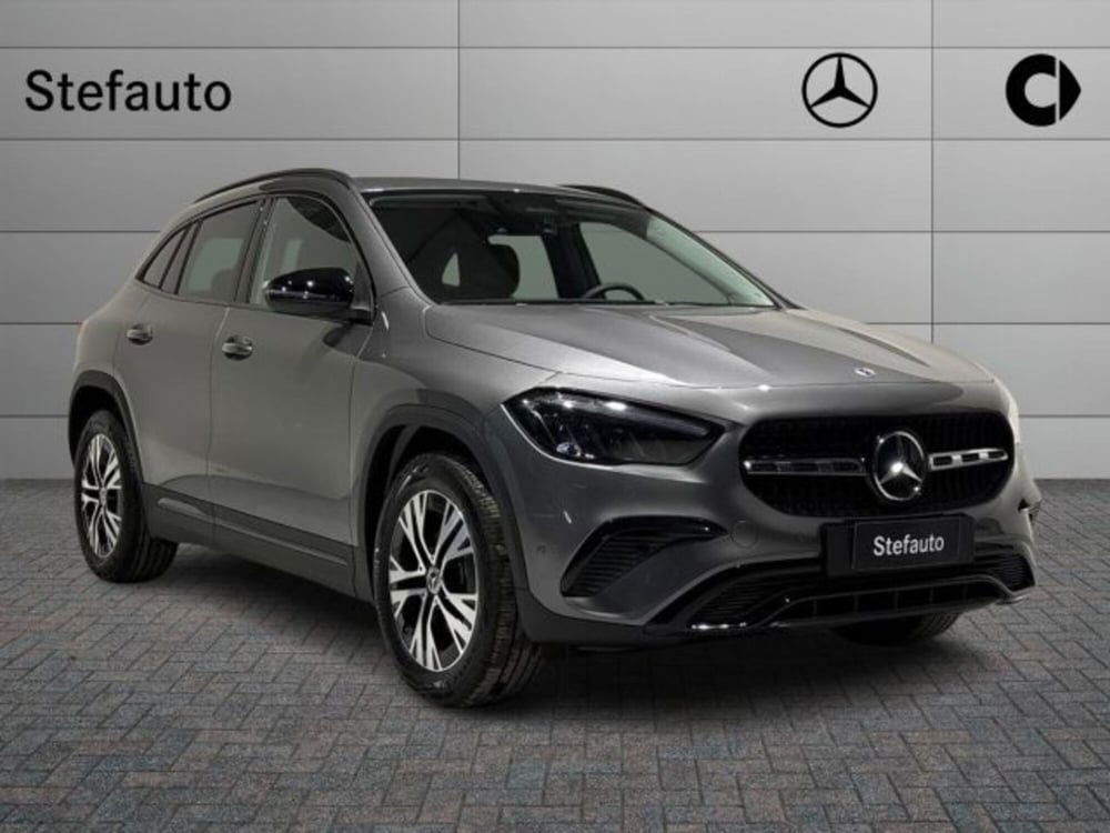 Mercedes-Benz GLA SUV nuova a Bologna