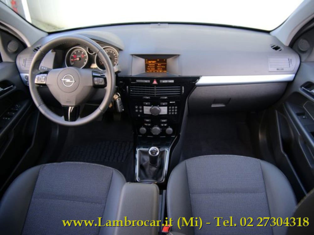 Opel Astra usata a Milano (2)