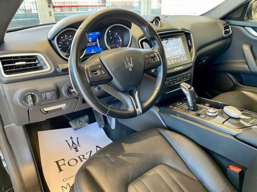 Maserati Ghibli usata a Torino (9)