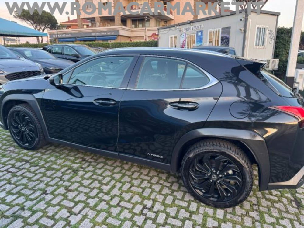 Lexus UX usata a Roma (3)