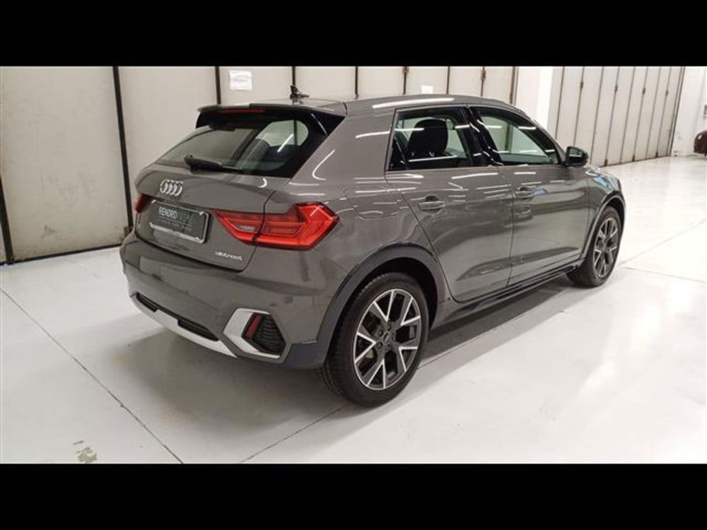 Audi A1 allstreet usata a Milano (4)