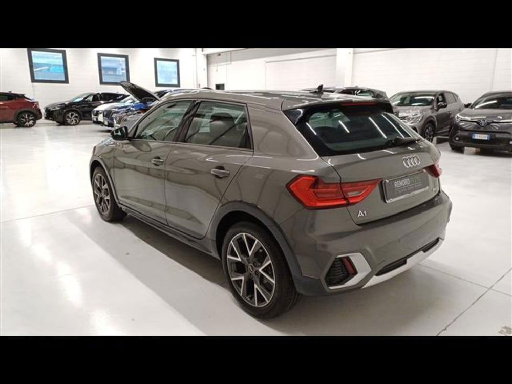 Audi A1 allstreet usata a Milano (5)