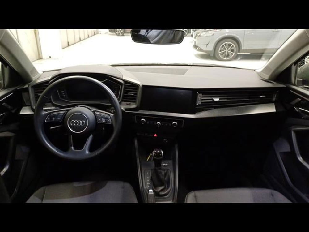 Audi A1 allstreet usata a Milano (9)