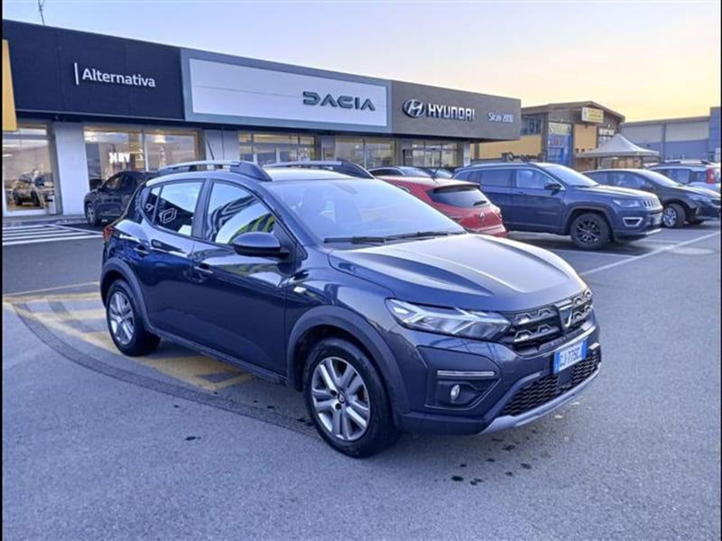 Dacia Sandero Stepway 1.0 TCe 90 CV CVT Comfort SL DaciaPlus del 2022 usata a Ivrea