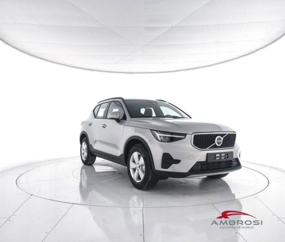 Volvo XC40 nuova a Perugia (2)