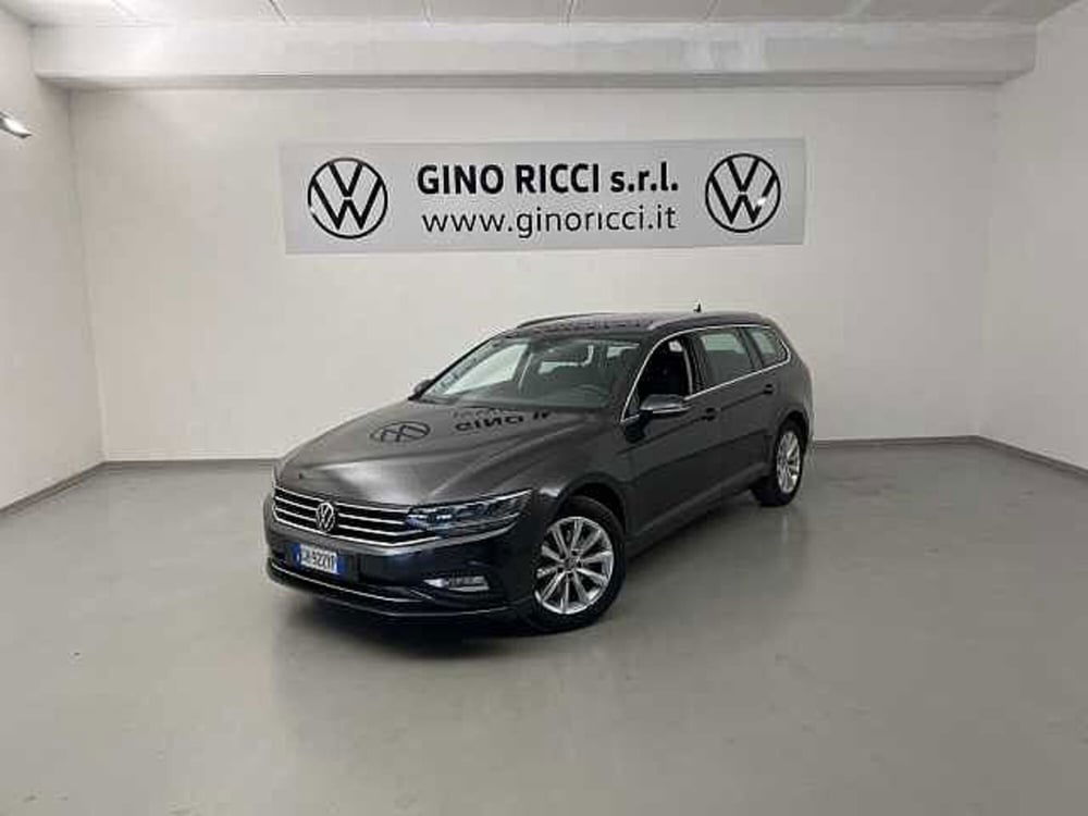 Volkswagen Passat Variant usata a Forlì-Cesena