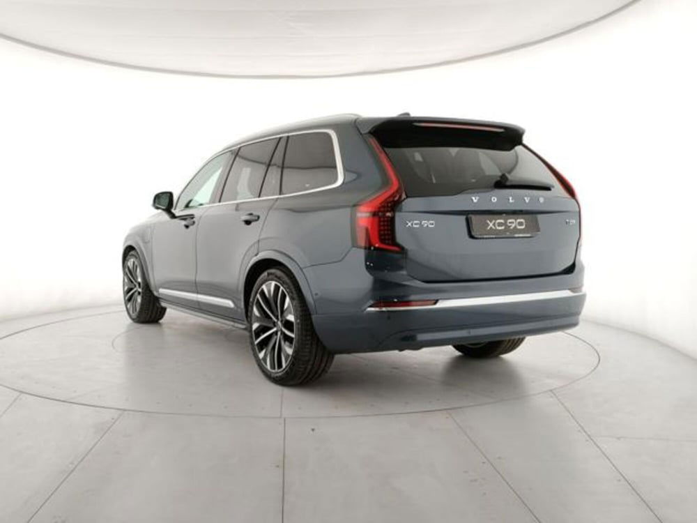 Volvo XC90 nuova a Modena (3)