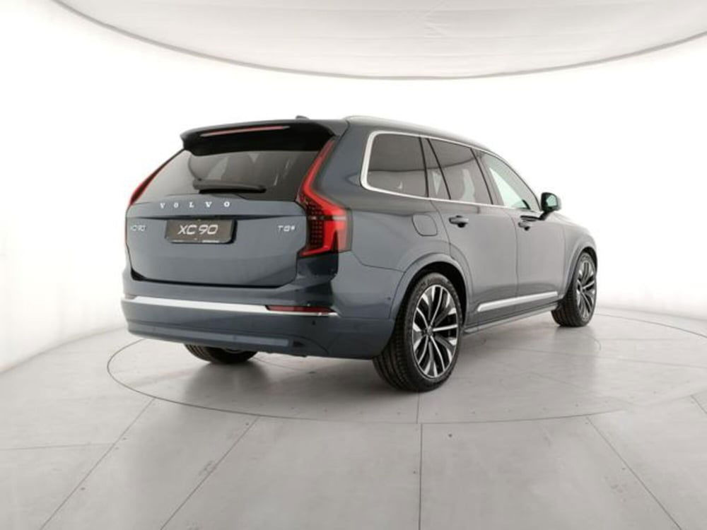 Volvo XC90 nuova a Modena (5)