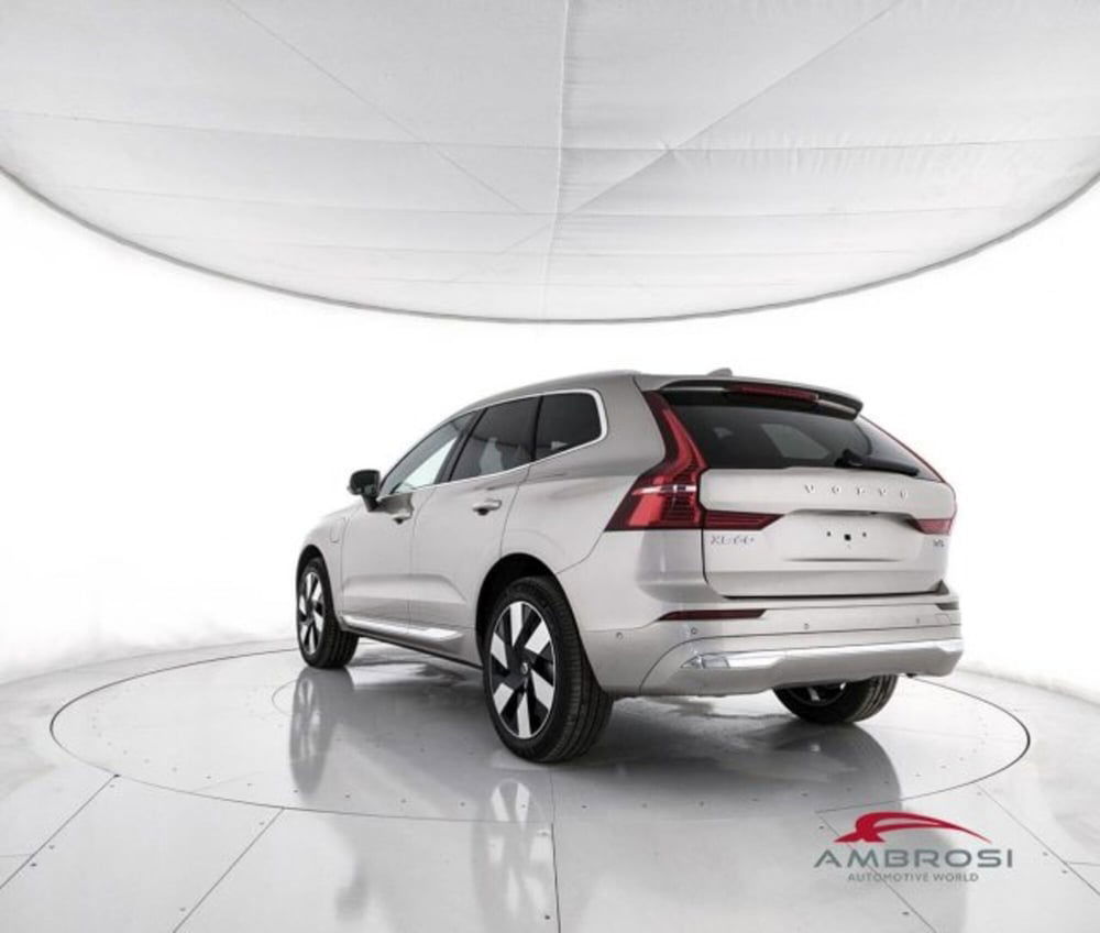 Volvo XC60 nuova a Perugia (4)