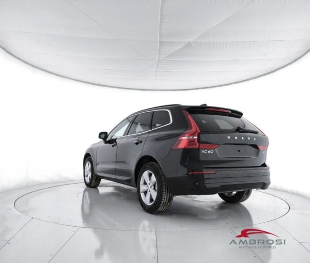 Volvo XC60 nuova a Perugia (4)