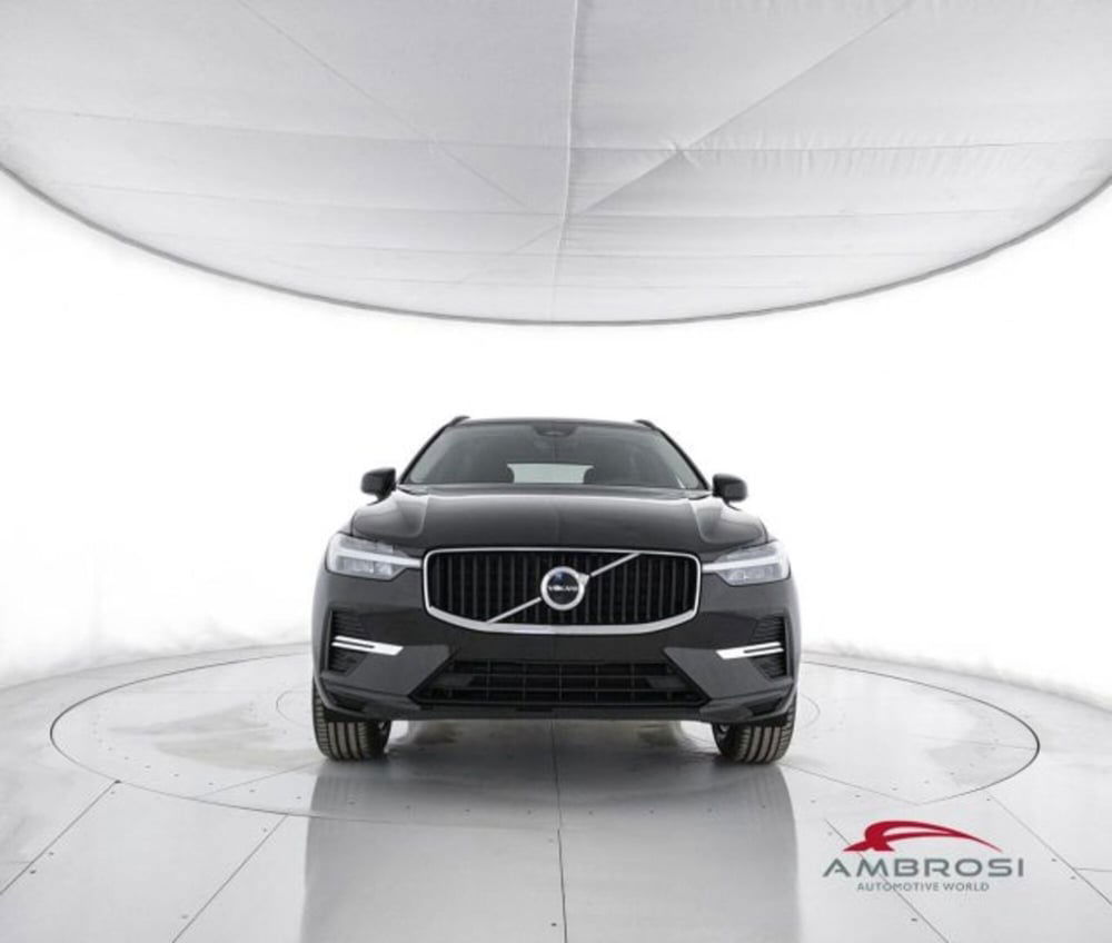 Volvo XC60 nuova a Perugia (5)