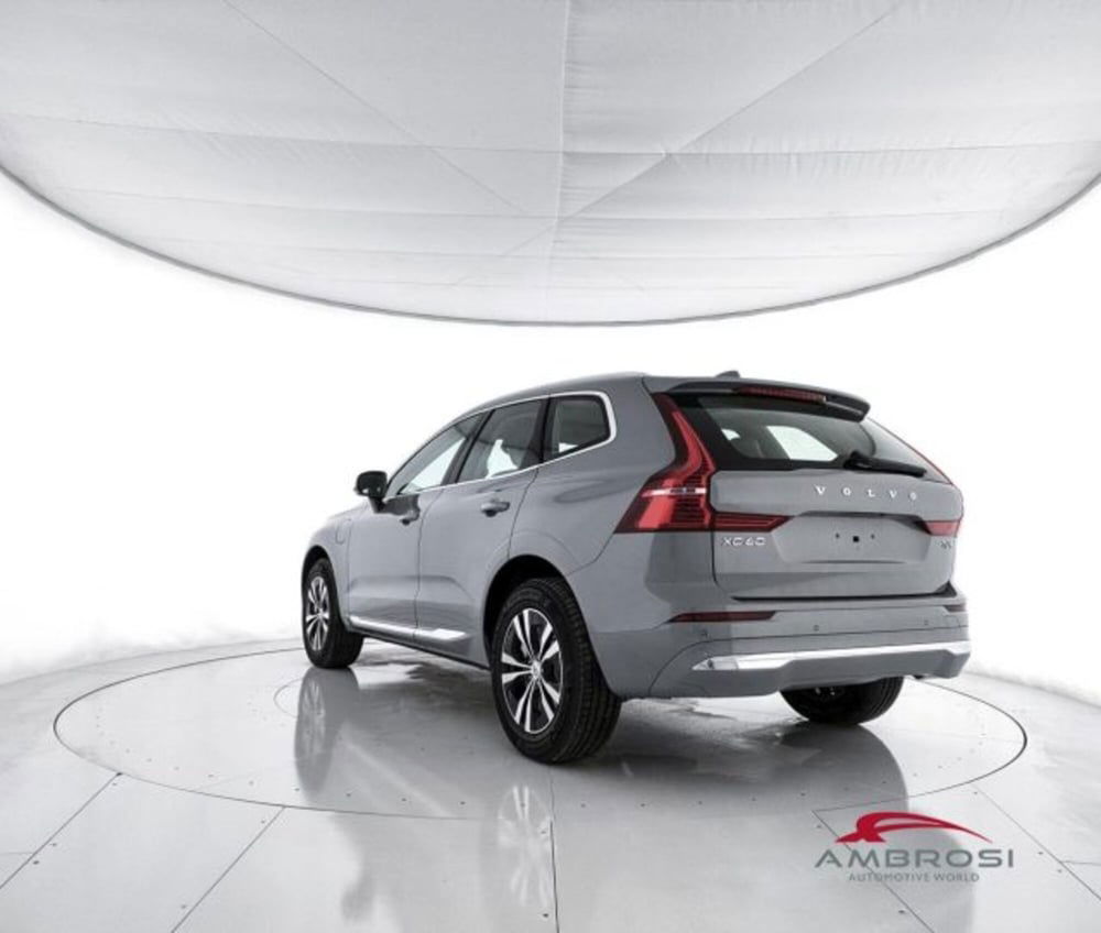 Volvo XC60 nuova a Perugia (4)