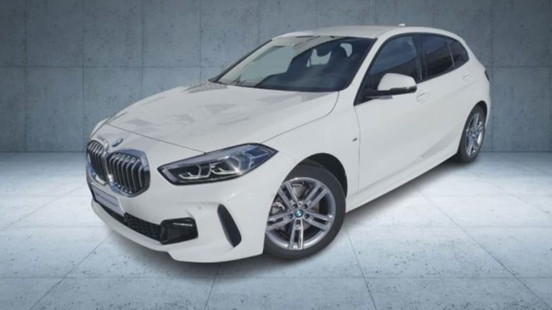 BMW Serie 1 116d 2.0 116CV cat 5 porte Attiva DPF del 2023 usata a Verona