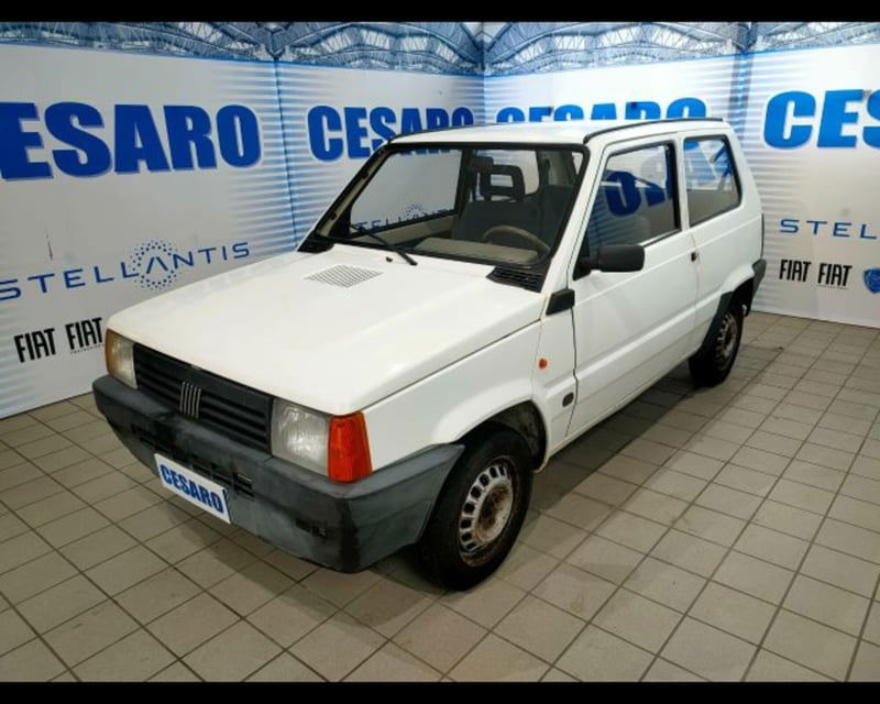 Fiat Panda 900 i.e. cat Young  del 2000 usata a Pont Saint Martin