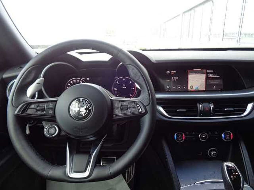 Alfa Romeo Stelvio nuova a Treviso (15)