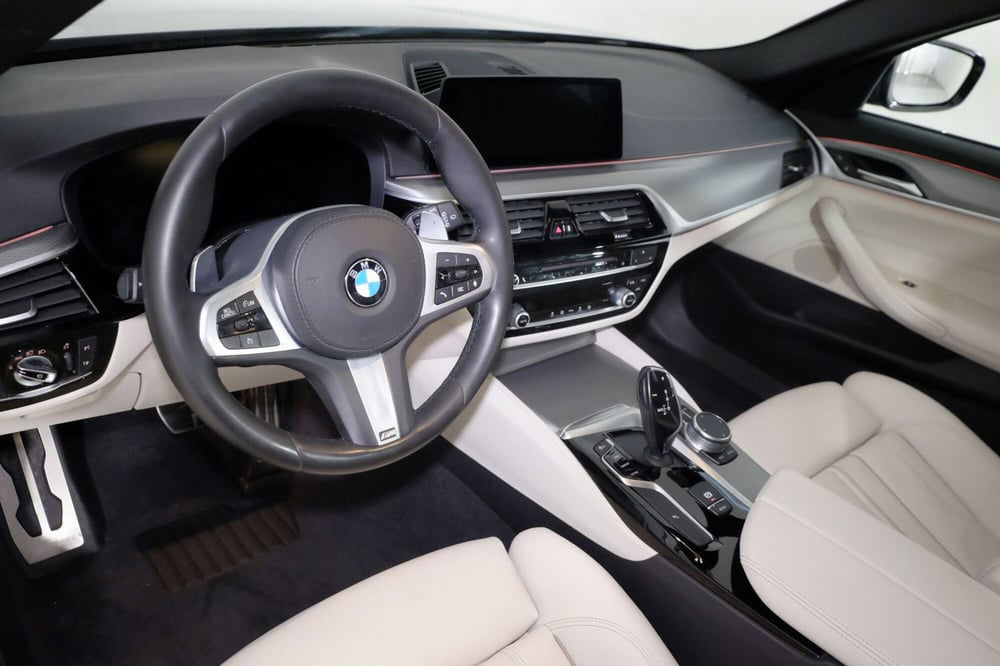 BMW Serie 5 Touring usata a Torino (7)