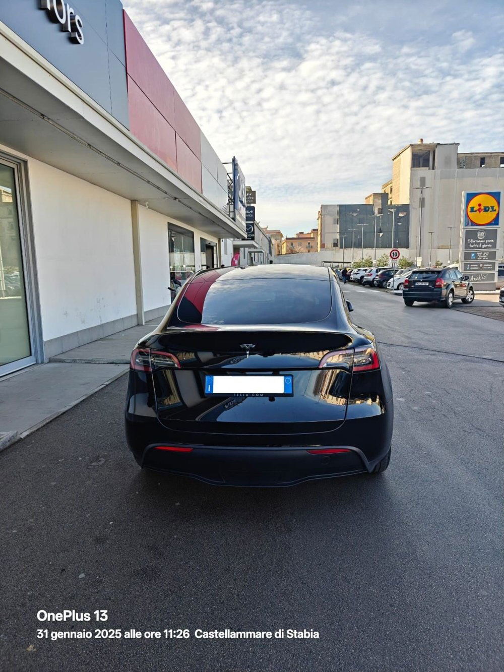 Tesla Model Y usata a Napoli (4)