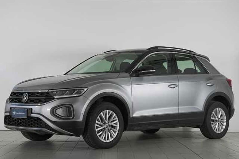 Volkswagen T-Roc 2.0 tdi Life 115cv del 2024 usata a Barni